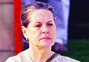 US Court summons Sonia Gandhi