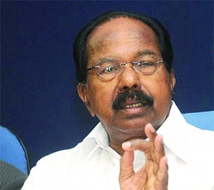 Moily takes U-turn over threat from import lobby