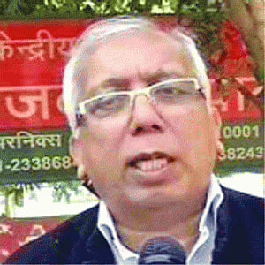 Yasin Bhatkal costs Farooqi post in SP