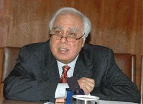 Sibal faces embarrassment in RS over judicial bill