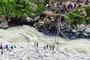 Chopper rescue for Rs20k, wounded & dead being mugged, survivors fight food, water riots... aftermath is darker, scarier
