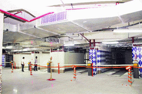 New automated Kamla Nagar parking lot in peril?