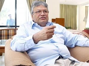 Cong to closely challenge BJP in MP Assembly polls: Aslam