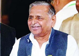 DA sword over Mulayam lifted