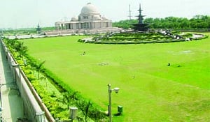 Maya's park finally gets the rub of the green