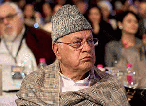 Farooq demands CBI probe into V K Singh's claim