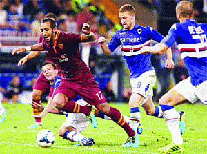 Roma maintain perfect start to top Serie A