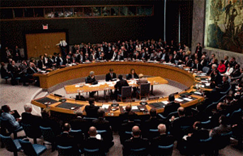UN votes to eliminate Syria's chemical weapons