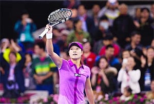 li, Kvitova set up quarter, Nadal wins