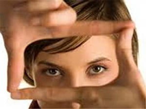 Making eye contact not always good: study
