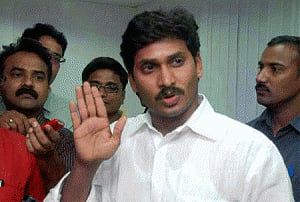 Jagan begins hunger strike against AP bifurcation decision