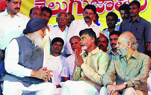 Punjab CM calls on Naidu, extends SAD support