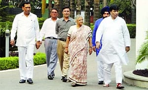 No call on tickets for 10 Cong MlAs