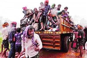 Phailin forces world's largest evacuation