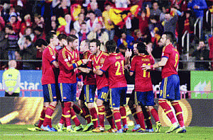 Spain closing in on WC qualification