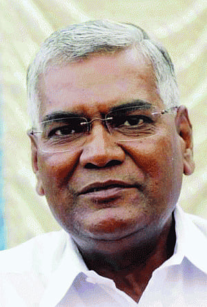 D Raja asks PM ro stop bid to privatise AI, leasing out Kolkata, Chennai airports