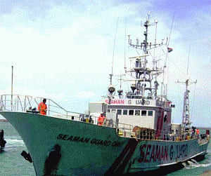 US ship's crew arrested in TN