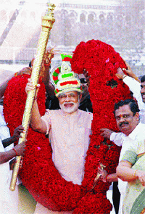 It's better to dig into black money: Modi