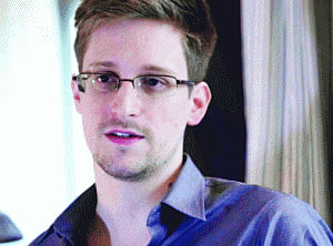 Snowden says he took no secret documents to Russia