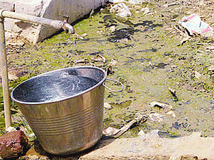 Fight over water turns deadly; women lynch ex-cop in Palam