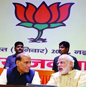 Be aggressive on media platforms, exhorts Modi