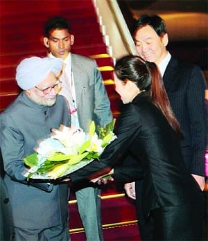 China border dispute not 'easy issue' to tackle: PM
