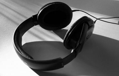 Music can help reduce chronic pain: study