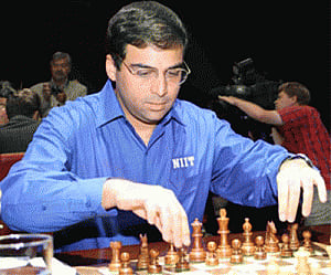 Statistically: Advantage Anand; On Form: Carlsen