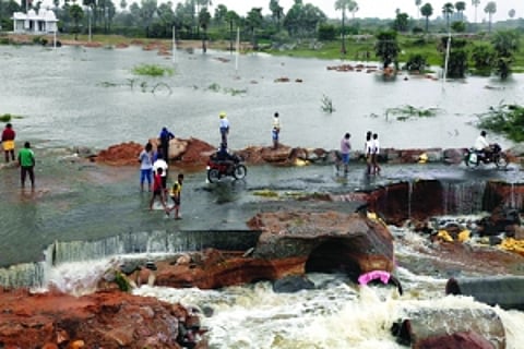 Flood fury snuffs out 48 lives in AP, Odisha