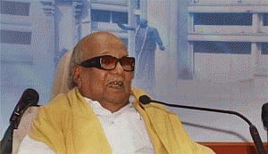 PM should announce India's boycott of C'wealth meet: DMK