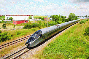 India plans 14 railway lines near lAC
