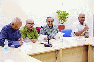Media symposium at CURAJ