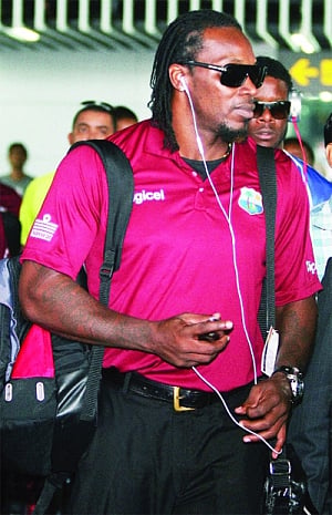 Want Sachin to walk away happily but not victorious: Gayle
