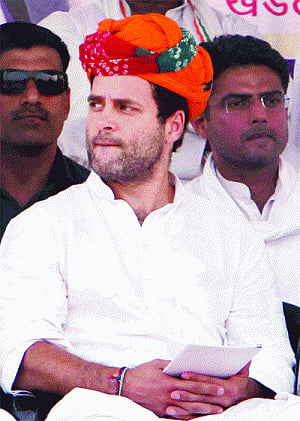 EC gives Rahul four more days to reply on riot victims' ISI link
