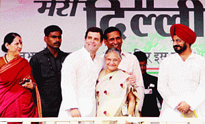 Sonia, Rahul roped in to boost workers' morale
