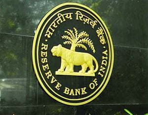 RBI permits foreign banks' subsidiary to acquire pvt banks