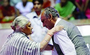 Cong to name candidates by Nov 9