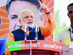 Modi, Sonia raise poll pitch