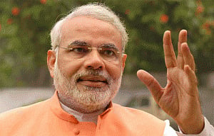 Cong knocks EC door over Modi 'khooni panja' barb