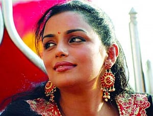 Chandy cold to Swetha's plaint