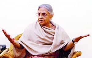 Dikshit questions AAP funding