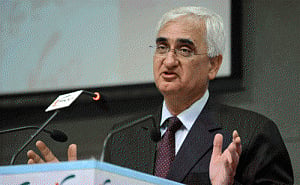 India ready to give Pakistan 'benefit of the doubt'