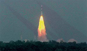 Glitch in 4th orbit raising, ISRO plans supplementary tomorrow