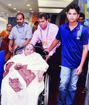 Sachin begins march towards history