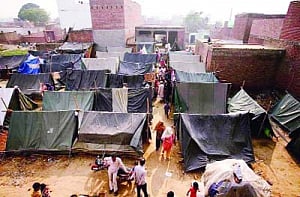 SC slams UP's 'for Muslims only' notice