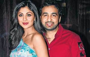 Time flies: Shilpa-Raj celebrate fourth anniversary