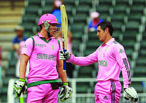 It's important to keep our feet on ground: de Villiers