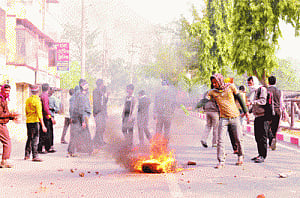 Death toll reaches 25 in B'desh violence