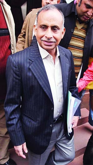 Shinde assures justice for Devyani