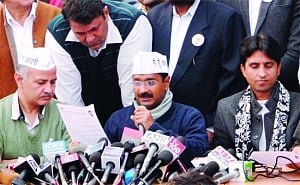 Defference in AAP as Arvind against coalition Govt